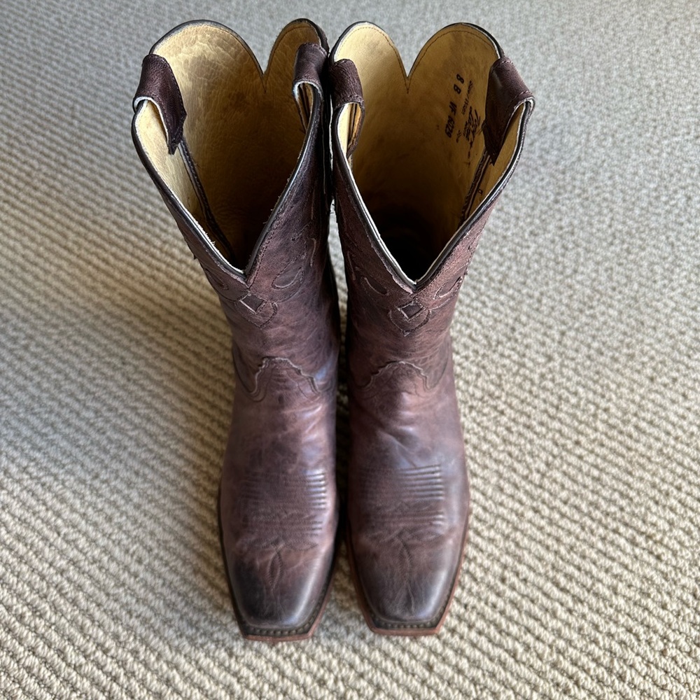 Tony Lama 100% Leather Women’s Boot, Size 8